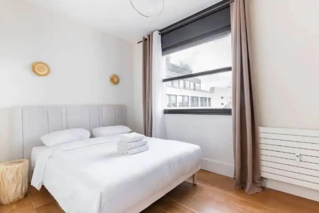 Avenue Montaigne Luxury Apartment 2Br 4P Paryż 0*,  Francja